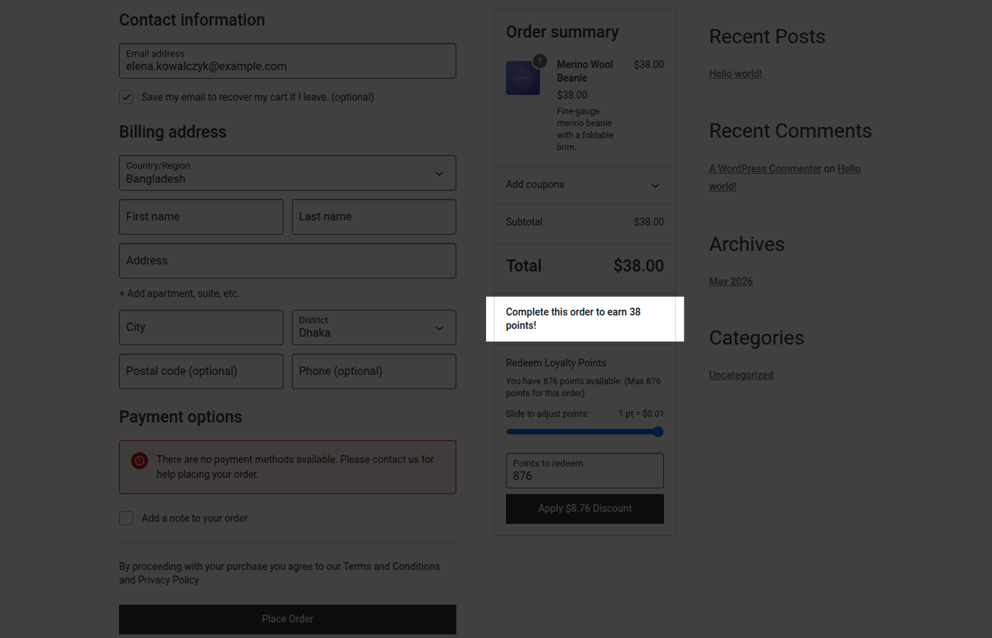Checkout page showing the points-earning notice for a logged-in customer